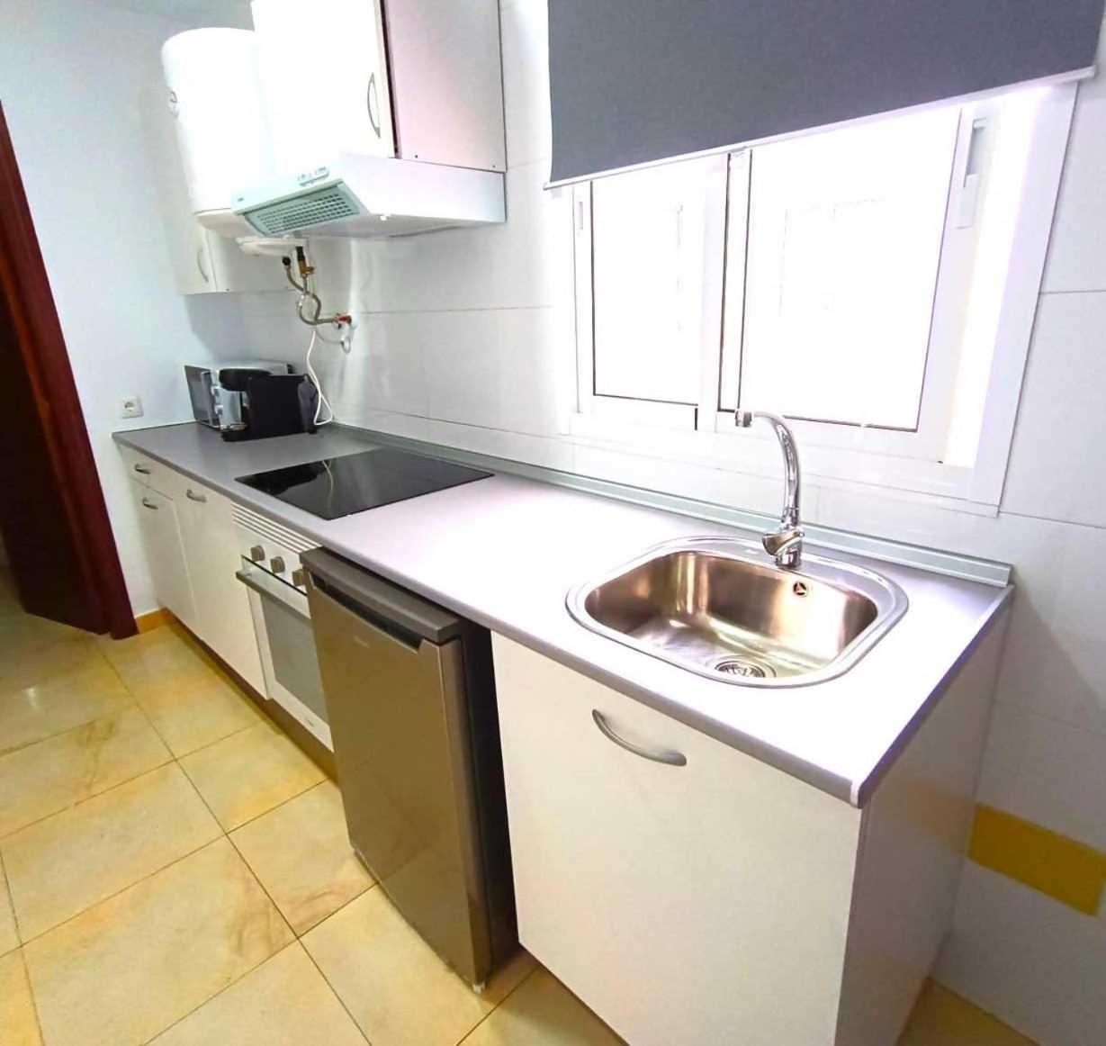 Apartamentos Larios Malaga Exterior photo